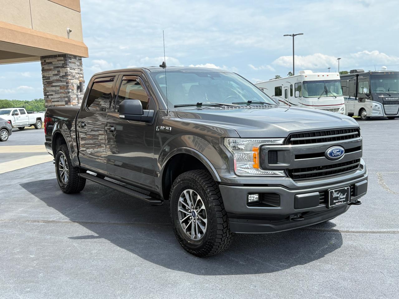 Ford F-150 XLT SuperCrew 4WD 2019