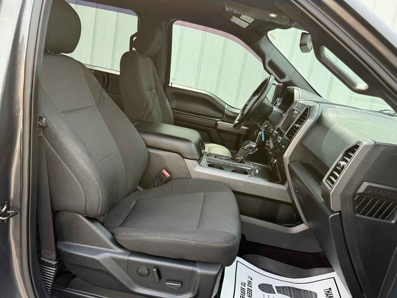 Ford F-150 XLT SuperCrew 4WD 2019