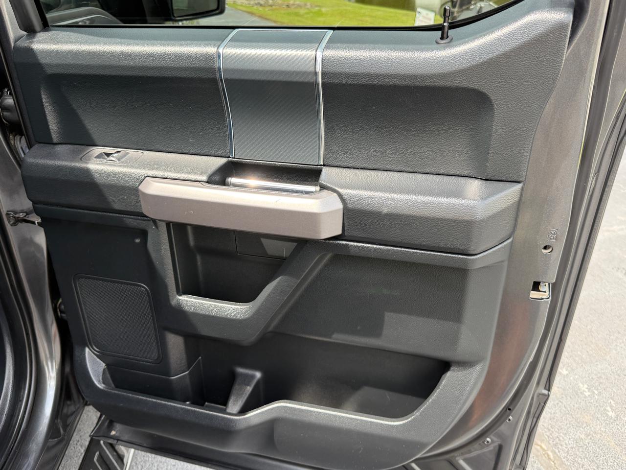 Ford F-150 XLT SuperCrew 4WD 2019