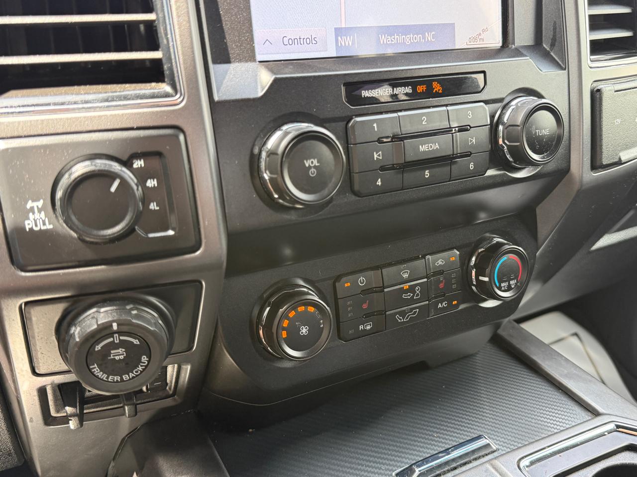 Ford F-150 XLT SuperCrew 4WD 2019