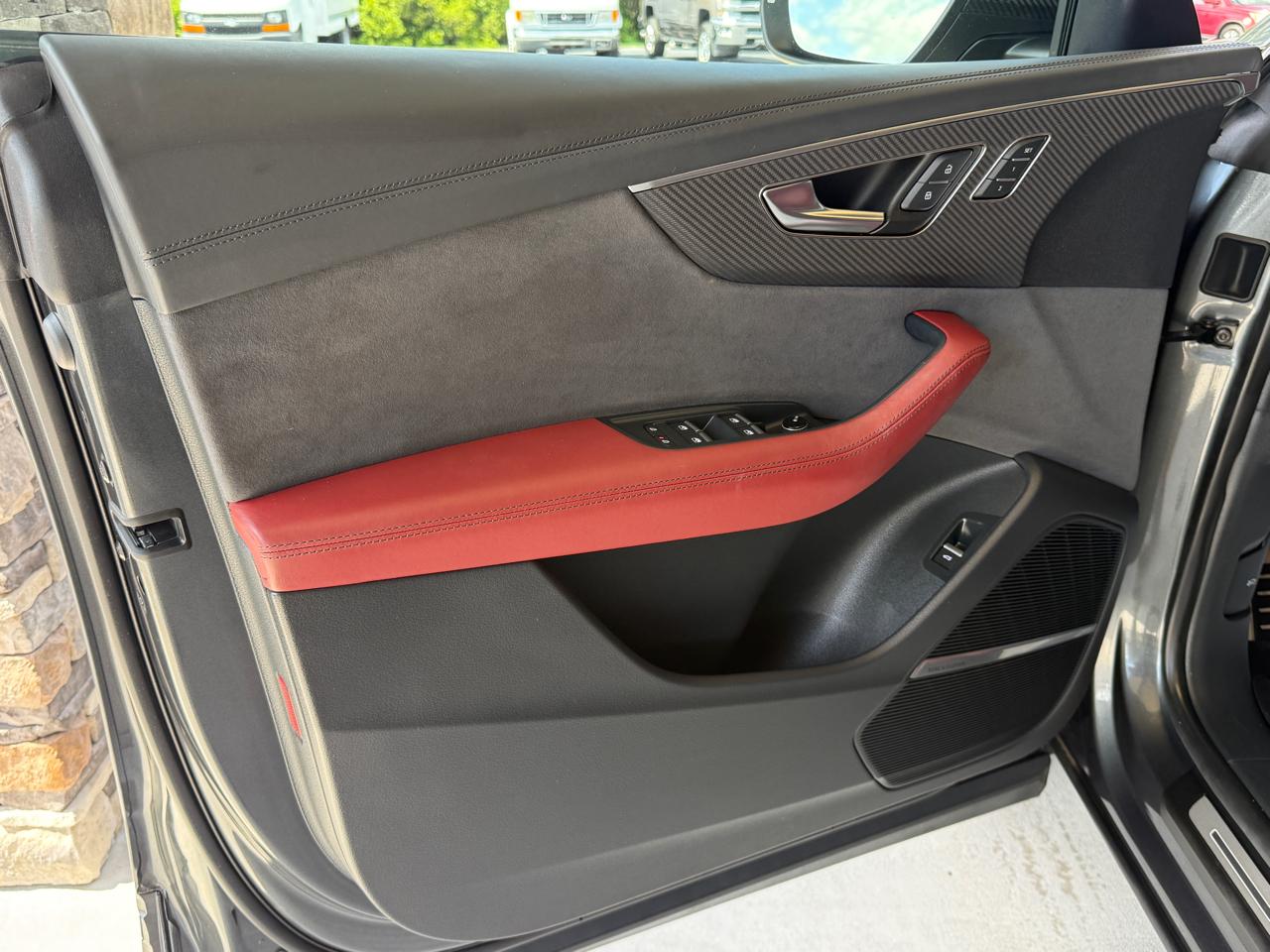 Audi SQ8 Prestige TFSI quattro 2025