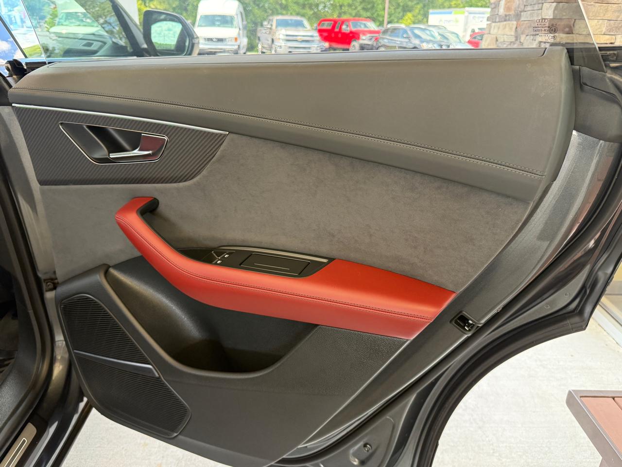 Audi SQ8 Prestige TFSI quattro 2025