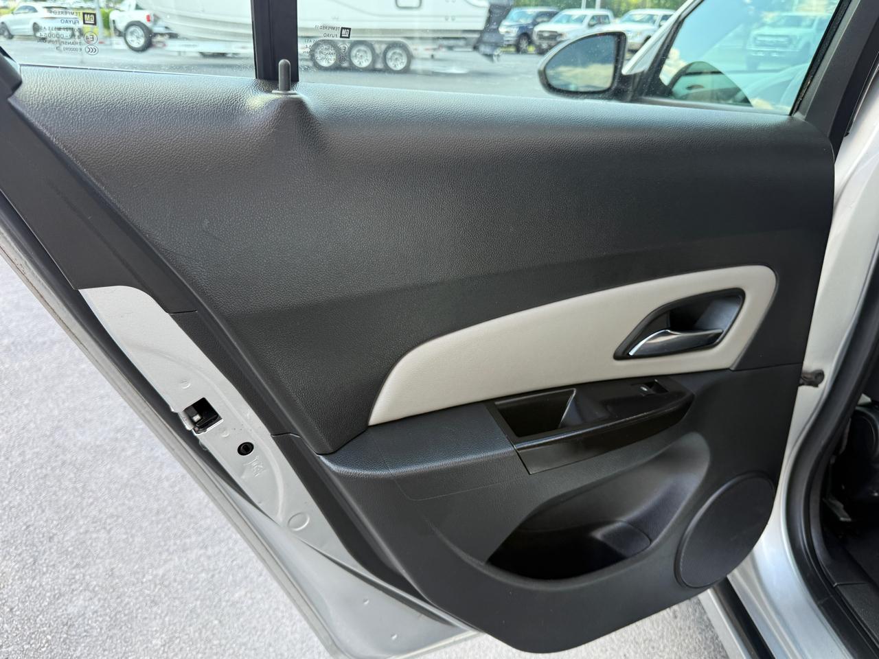 Chevrolet Cruze LS Auto 2014
