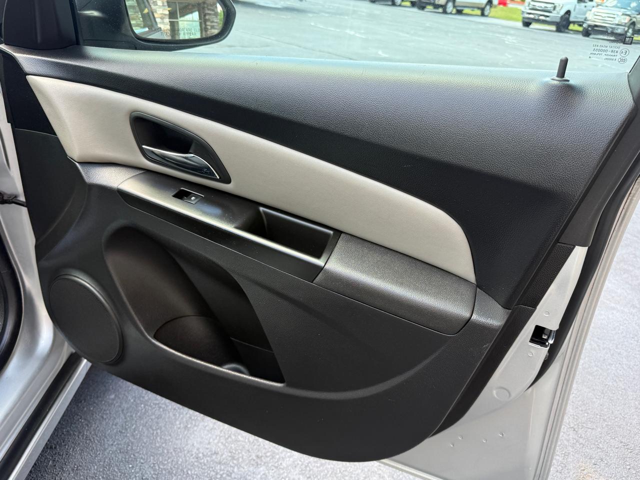 Chevrolet Cruze LS Auto 2014