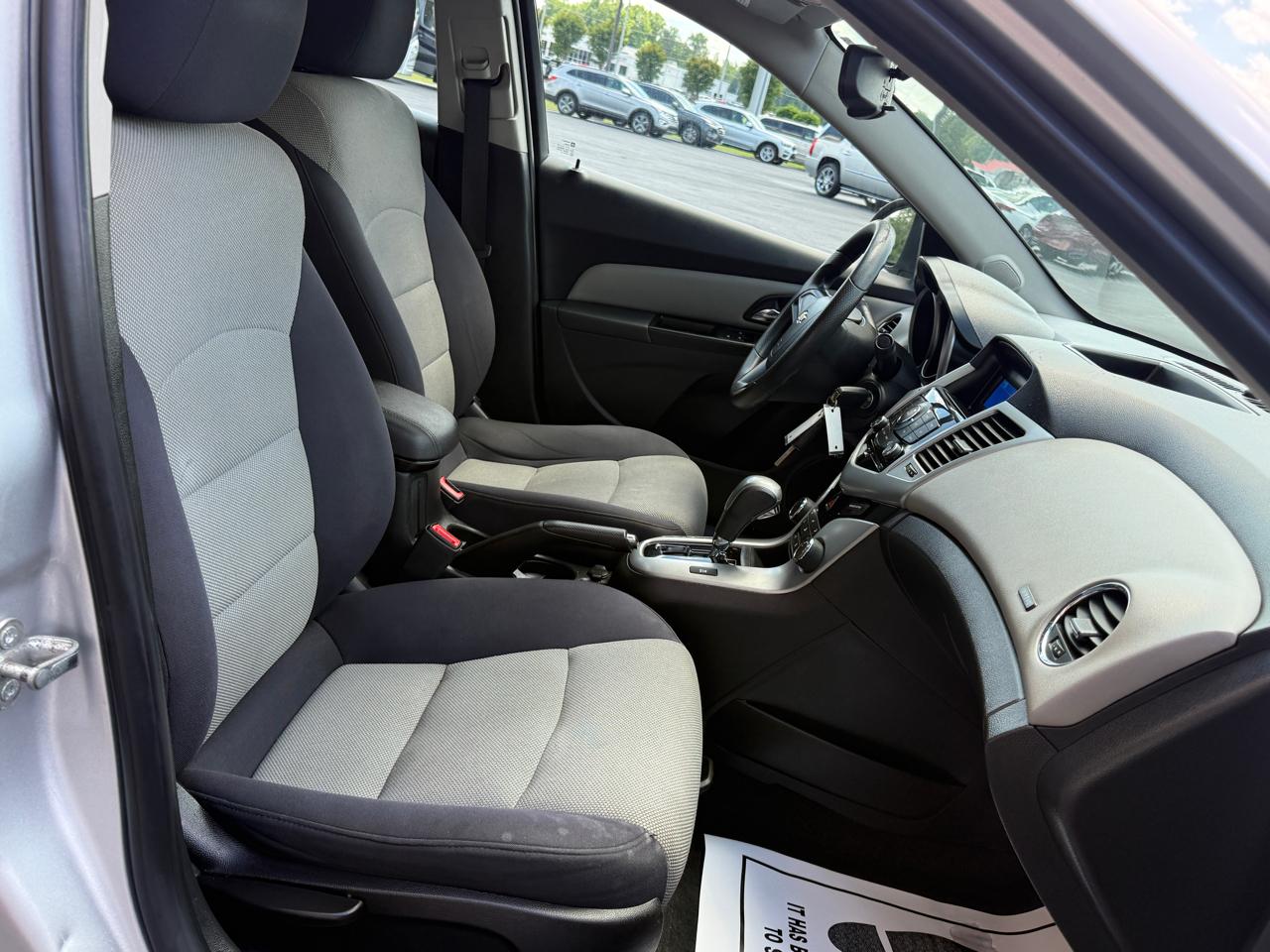 Chevrolet Cruze LS Auto 2014