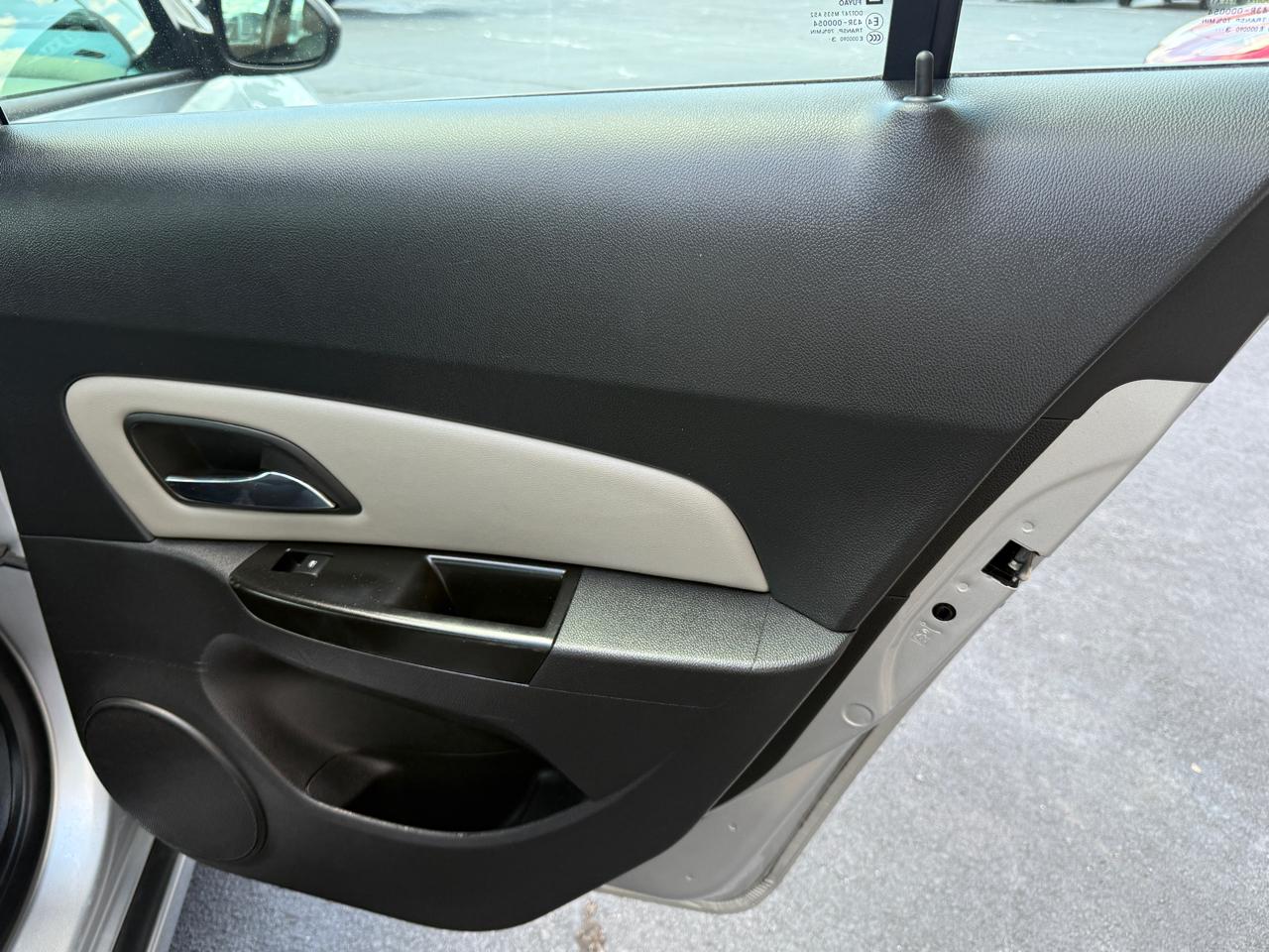 Chevrolet Cruze LS Auto 2014