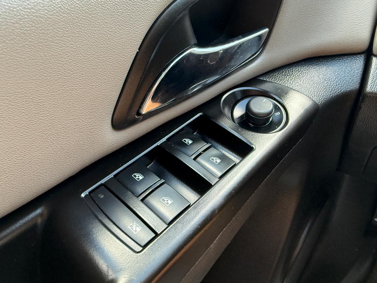 Chevrolet Cruze LS Auto 2014