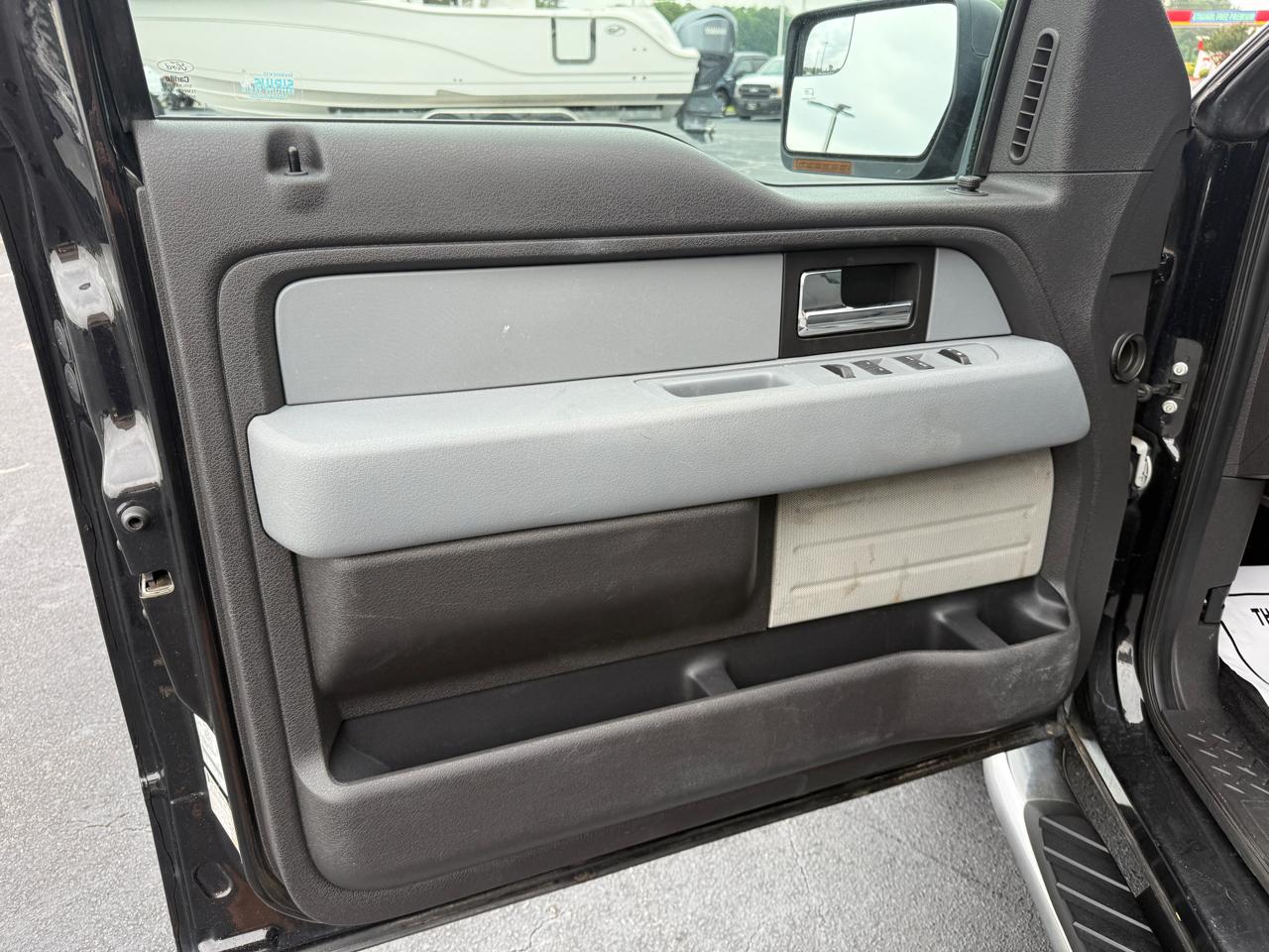 Ford F-150 XLT SuperCrew 4WD 2013