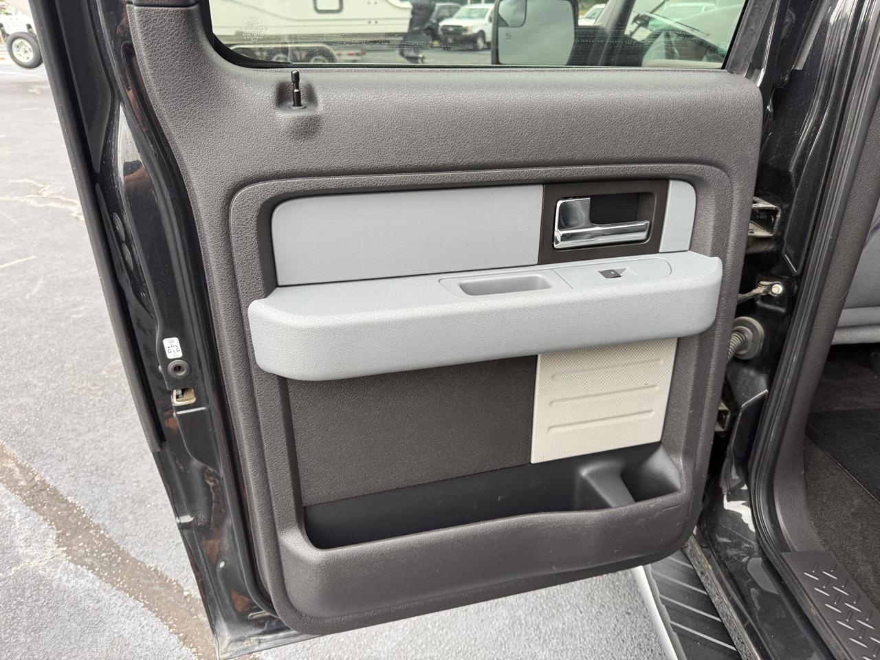 Ford F-150 XLT SuperCrew 4WD 2013