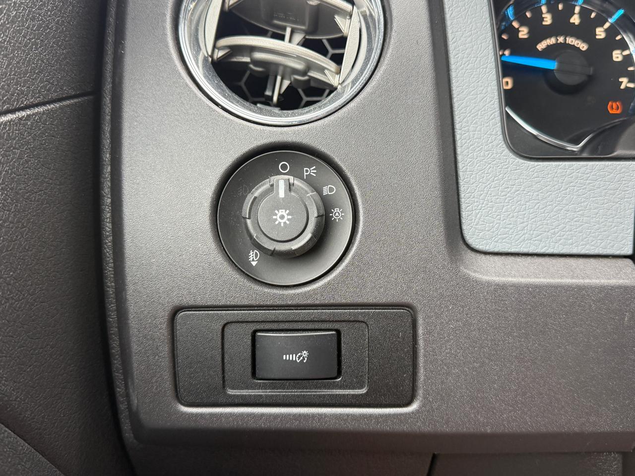 Ford F-150 XLT SuperCrew 4WD 2013