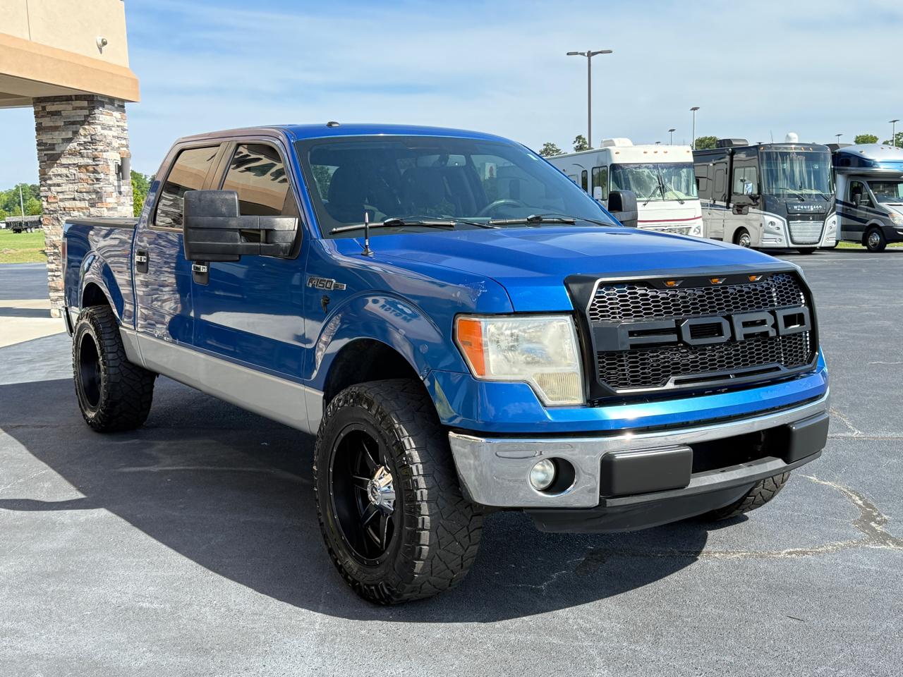 Ford F-150 XLT SuperCrew 2WD 2011
