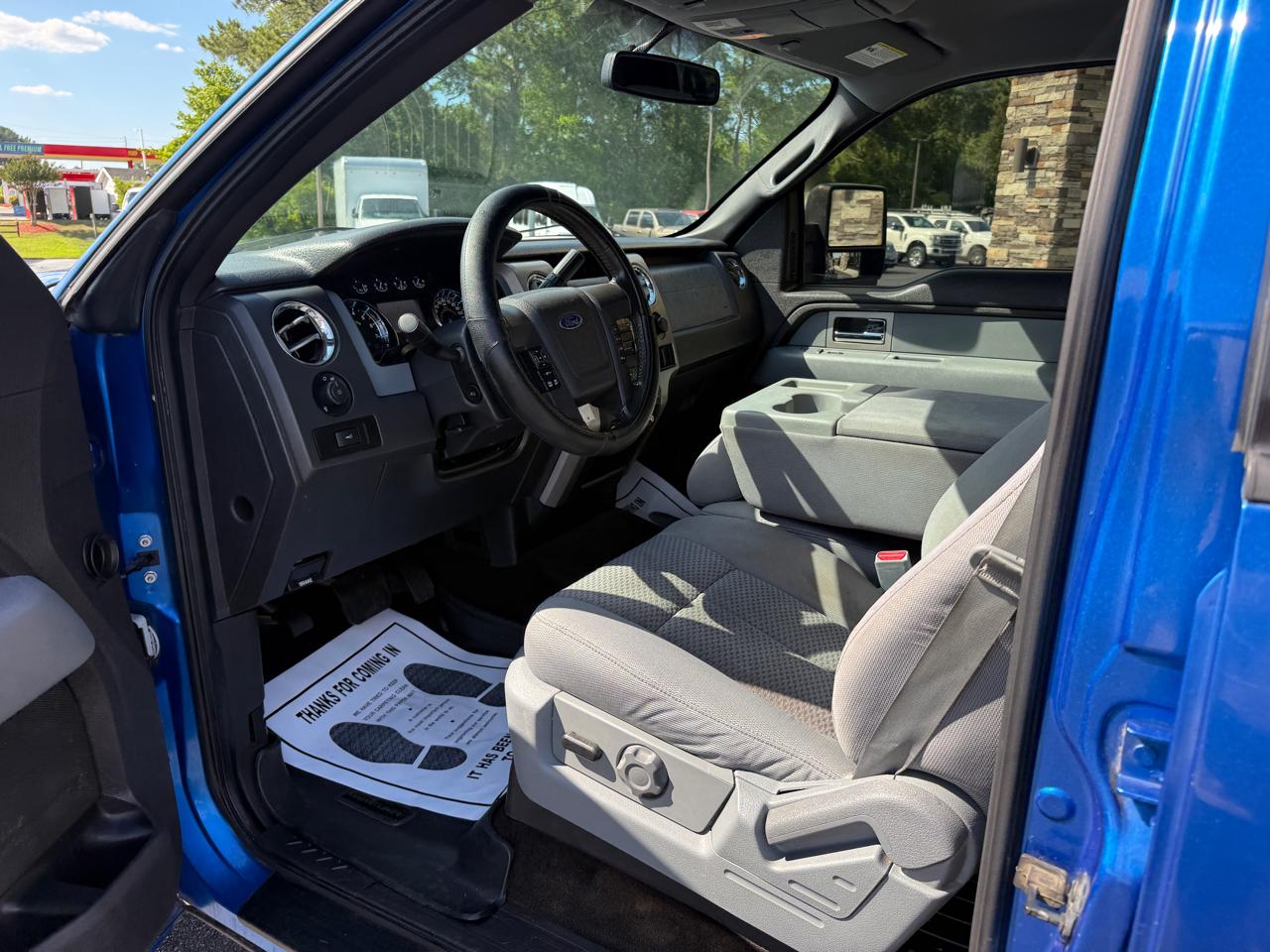 Ford F-150 XLT SuperCrew 2WD 2011