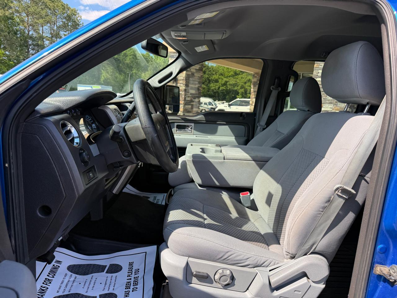 Ford F-150 XLT SuperCrew 2WD 2011