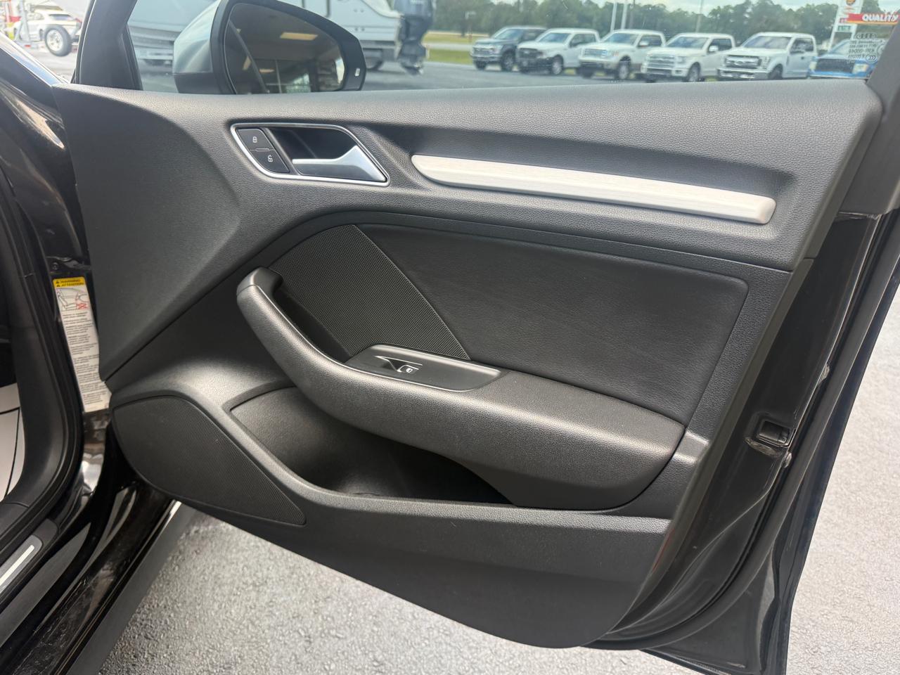 Audi S3 2.0T Premium Plus quattro 2015