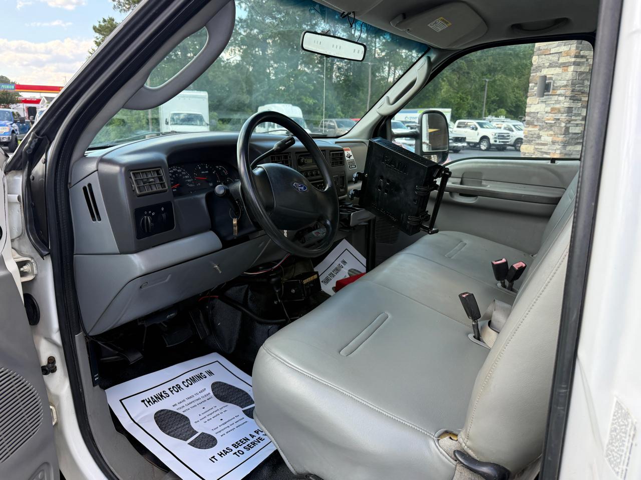 Ford F-450 SD Regular Cab 4WD DRW 2004