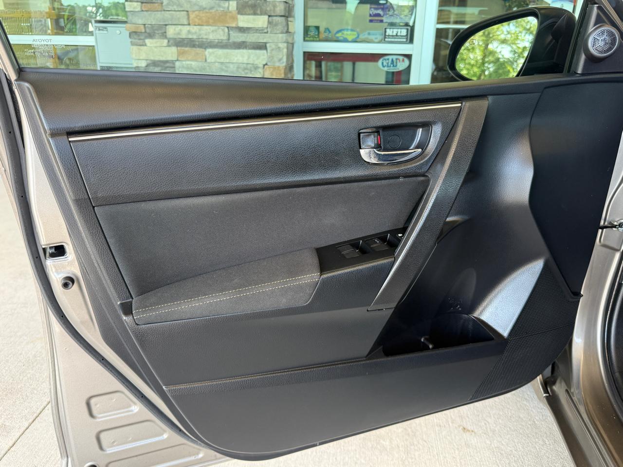 Toyota Corolla LE 2019