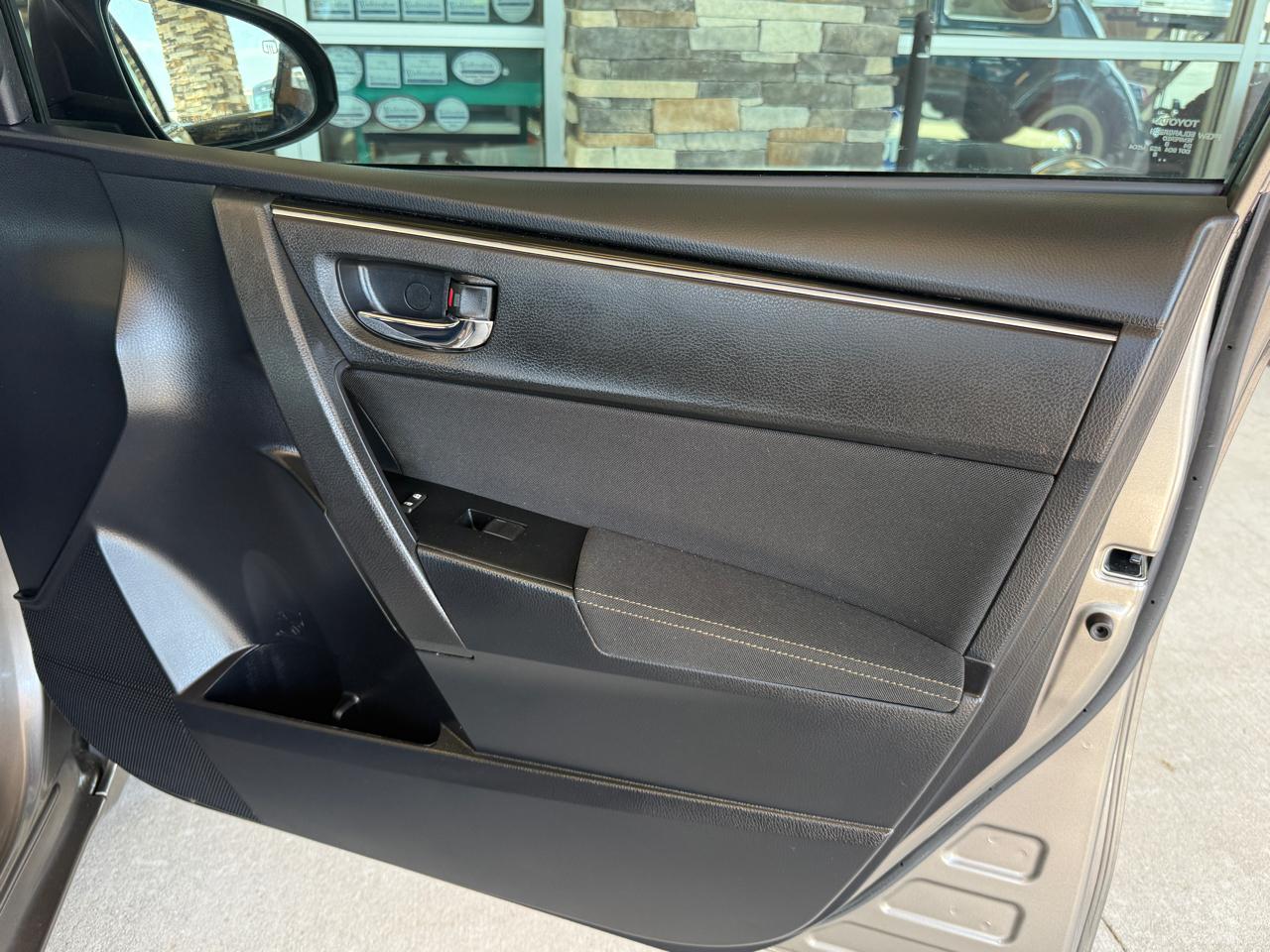 Toyota Corolla LE 2019
