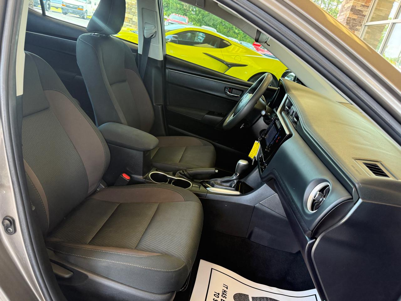Toyota Corolla LE 2019