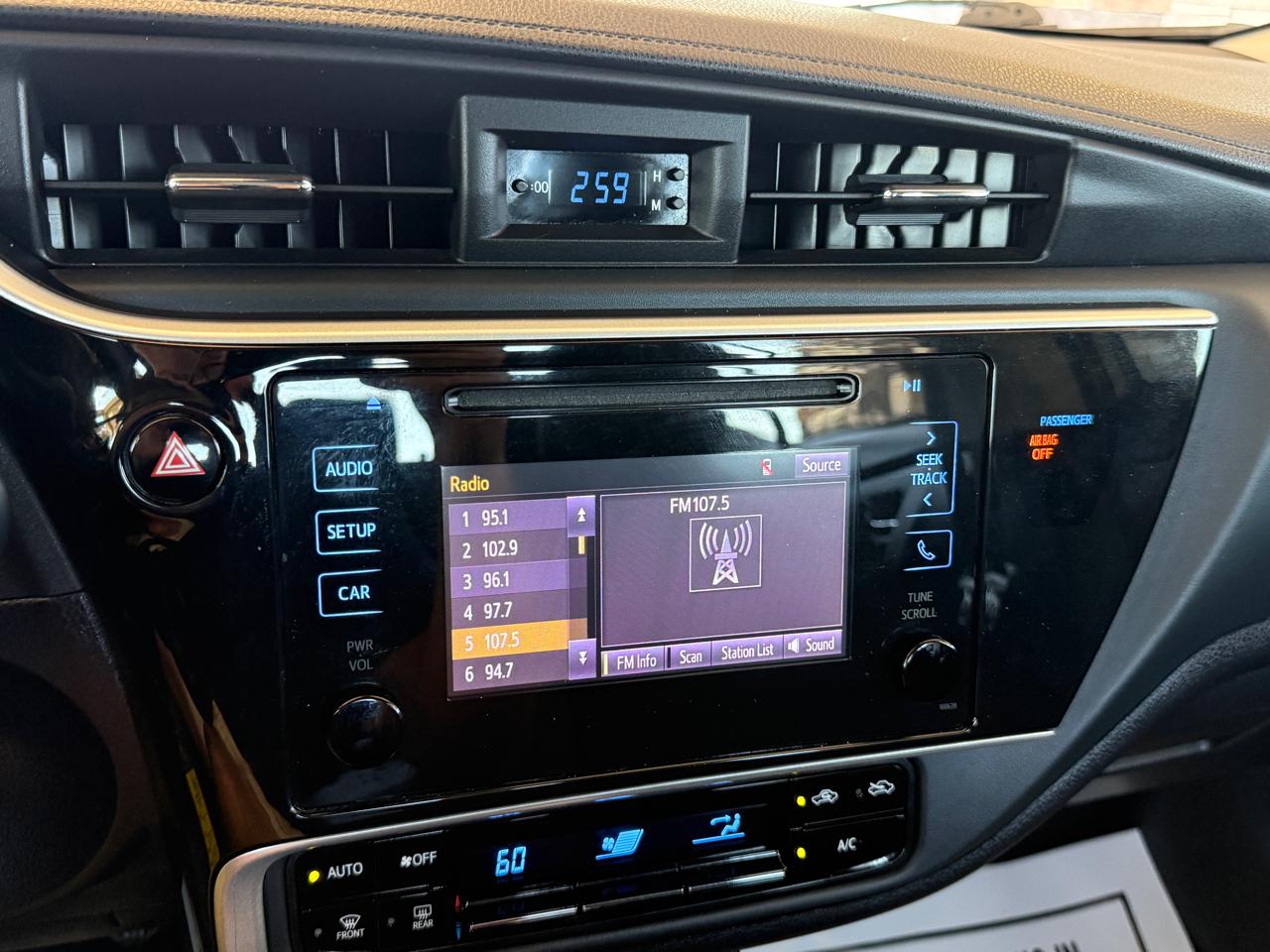 Toyota Corolla LE 2019