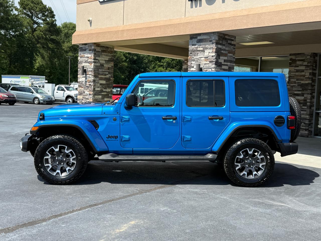 Jeep Wrangler Sahara 2025