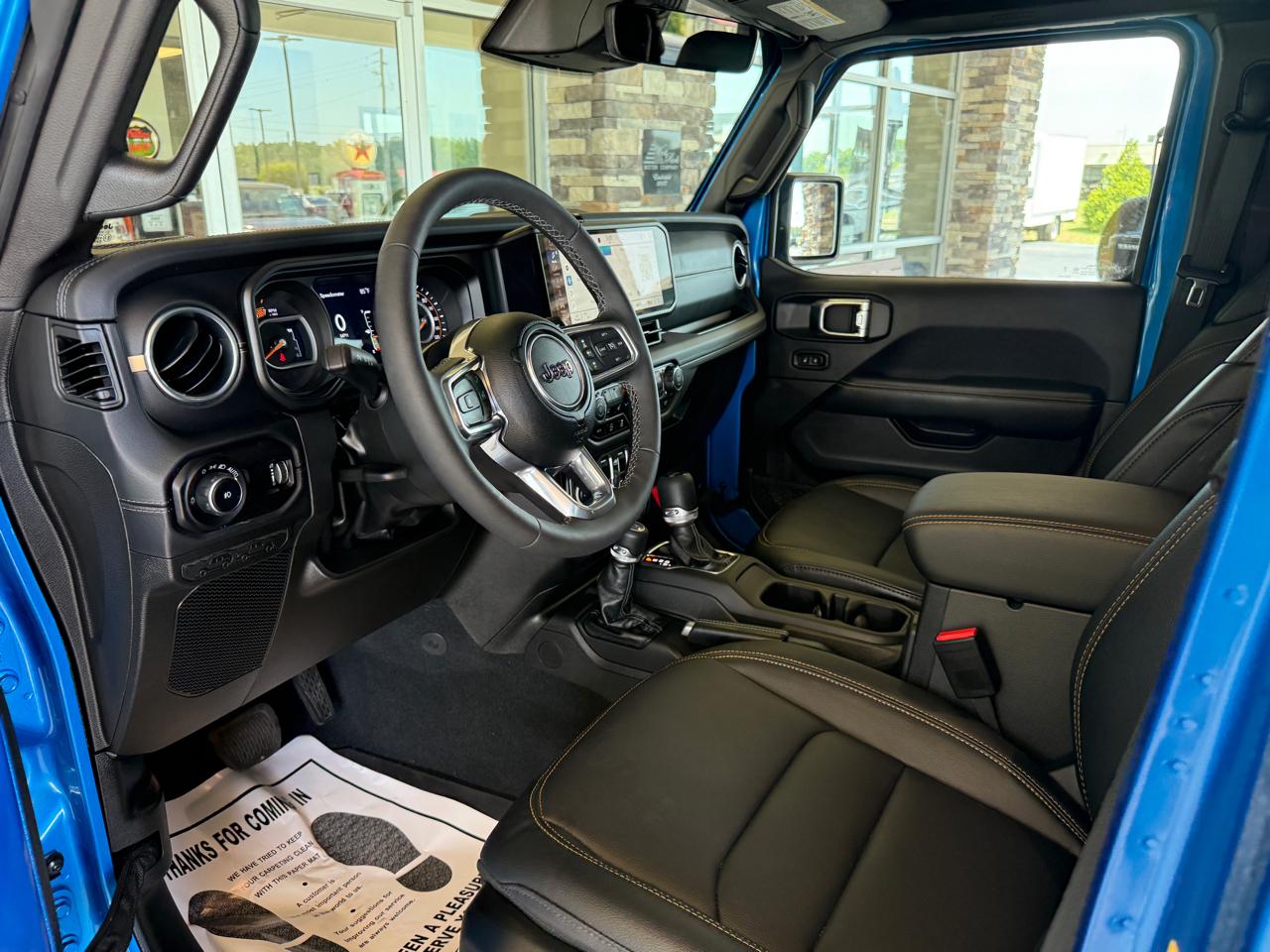 Jeep Wrangler Sahara 2025