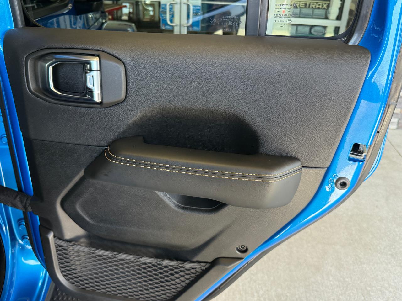 Jeep Wrangler Sahara 2025