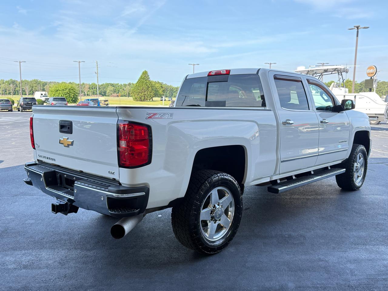Chevrolet Silverado 2500HD LTZ Crew Cab 4WD 2015