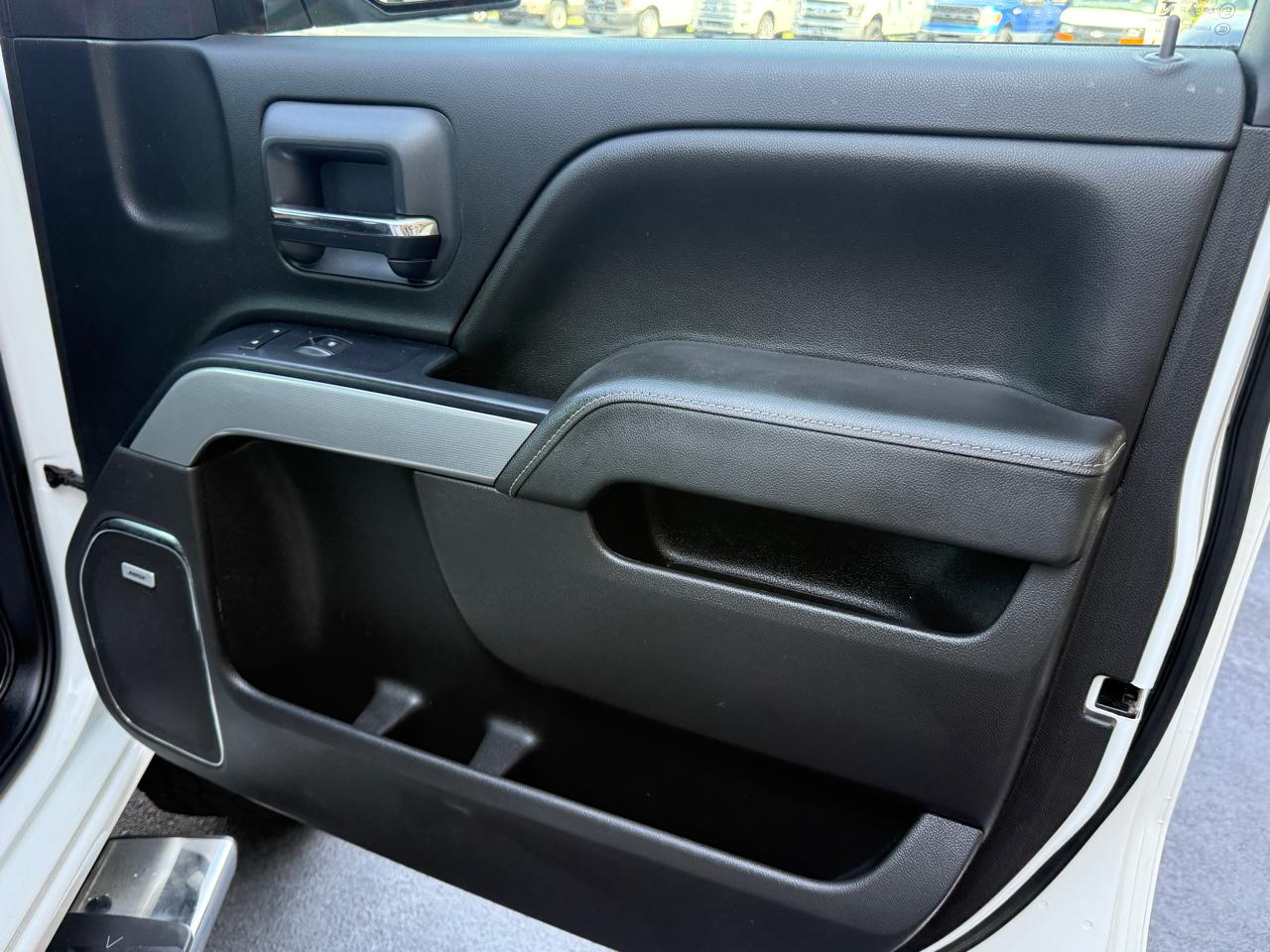 Chevrolet Silverado 2500HD LTZ Crew Cab 4WD 2015