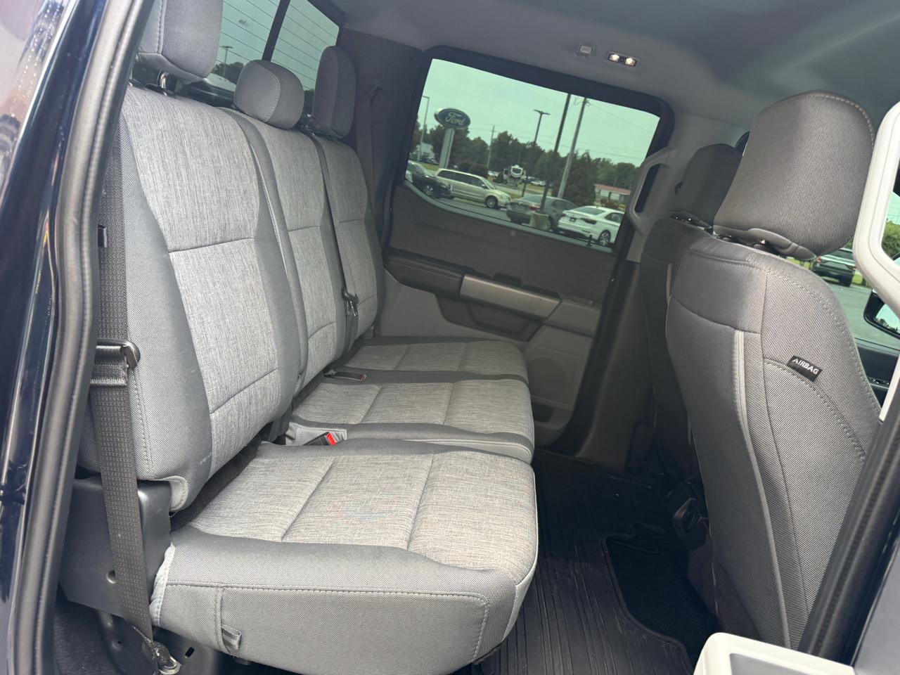 Ford F-250 SD XL Crew Cab 4WD 2023