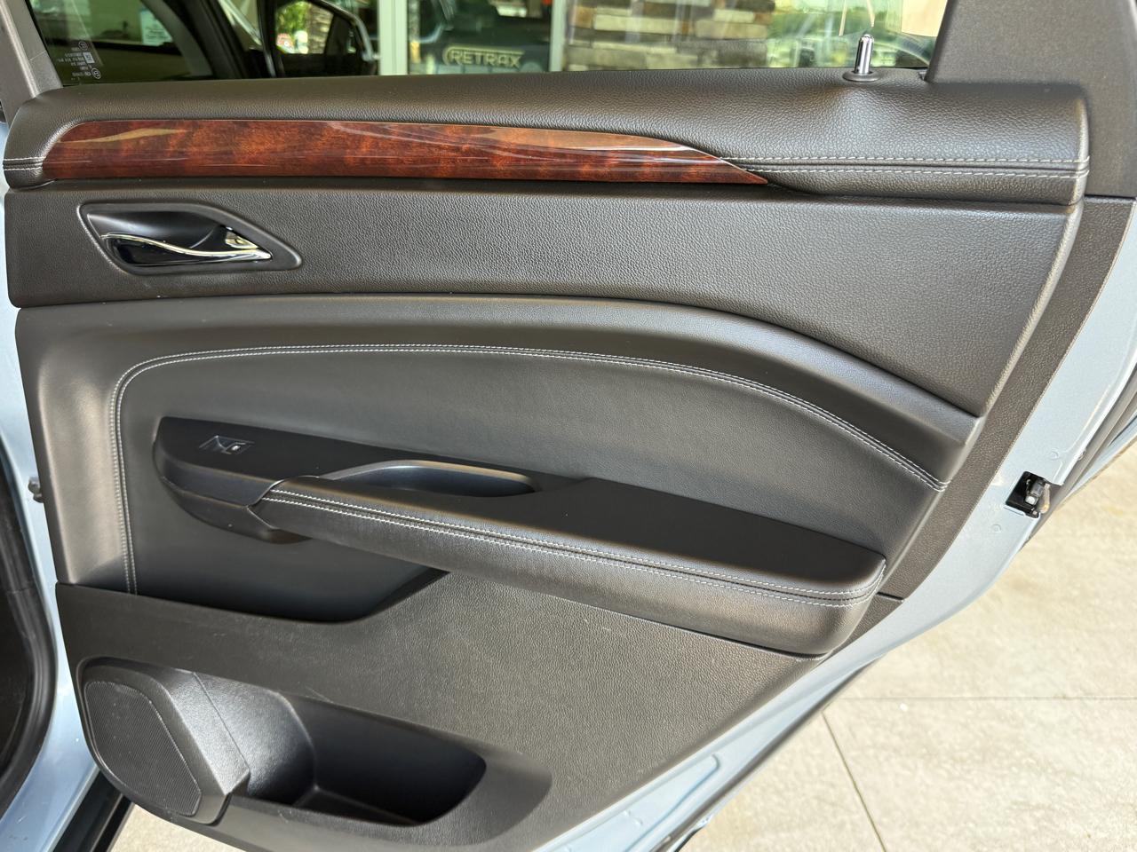 Cadillac SRX Luxury Collection FWD 2014