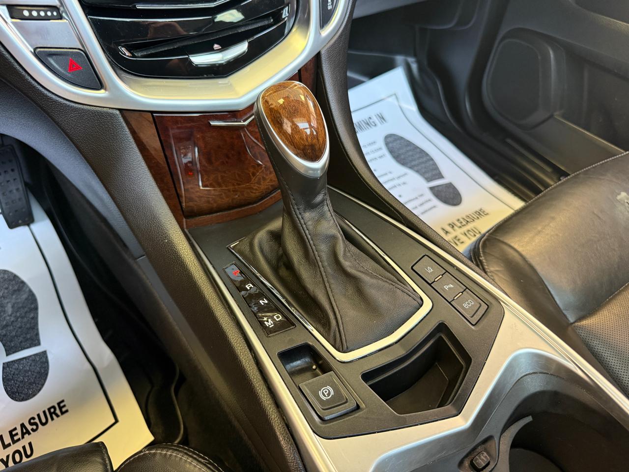 Cadillac SRX Luxury Collection FWD 2014