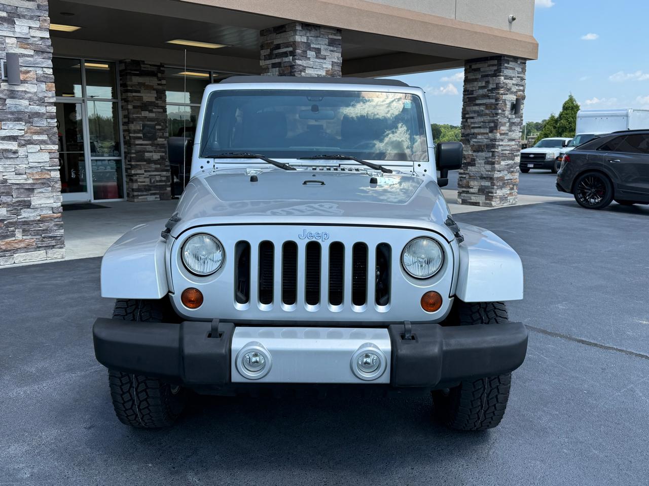 Jeep Wrangler Unlimited Sahara 4WD 2012