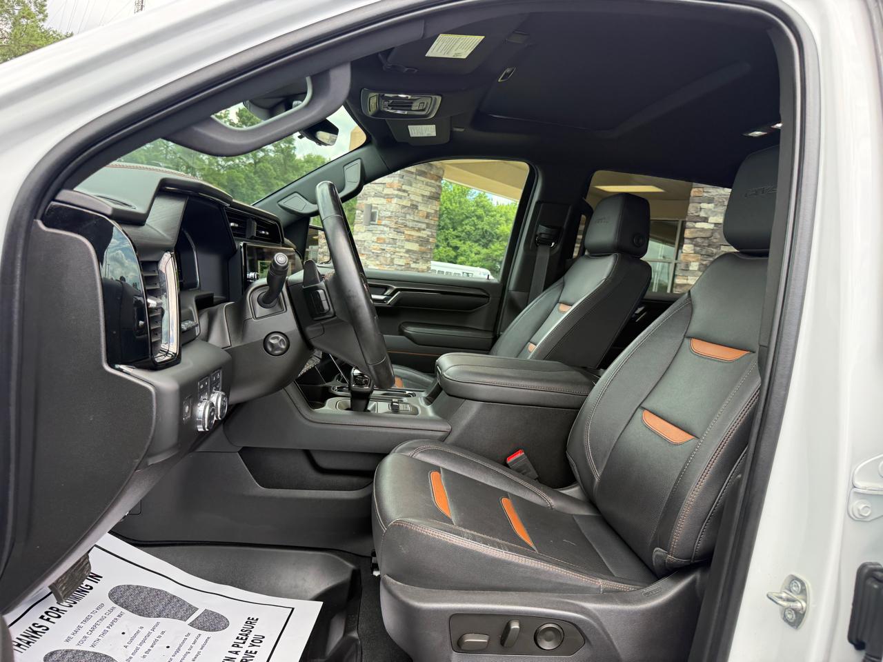 GMC Sierra 1500 AT4 Crew Cab 4WD 2023