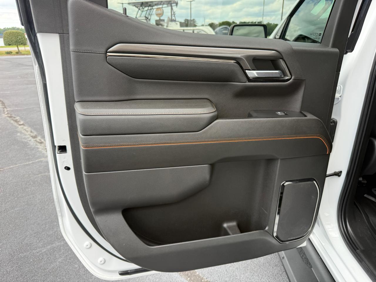 GMC Sierra 1500 AT4 Crew Cab 4WD 2023
