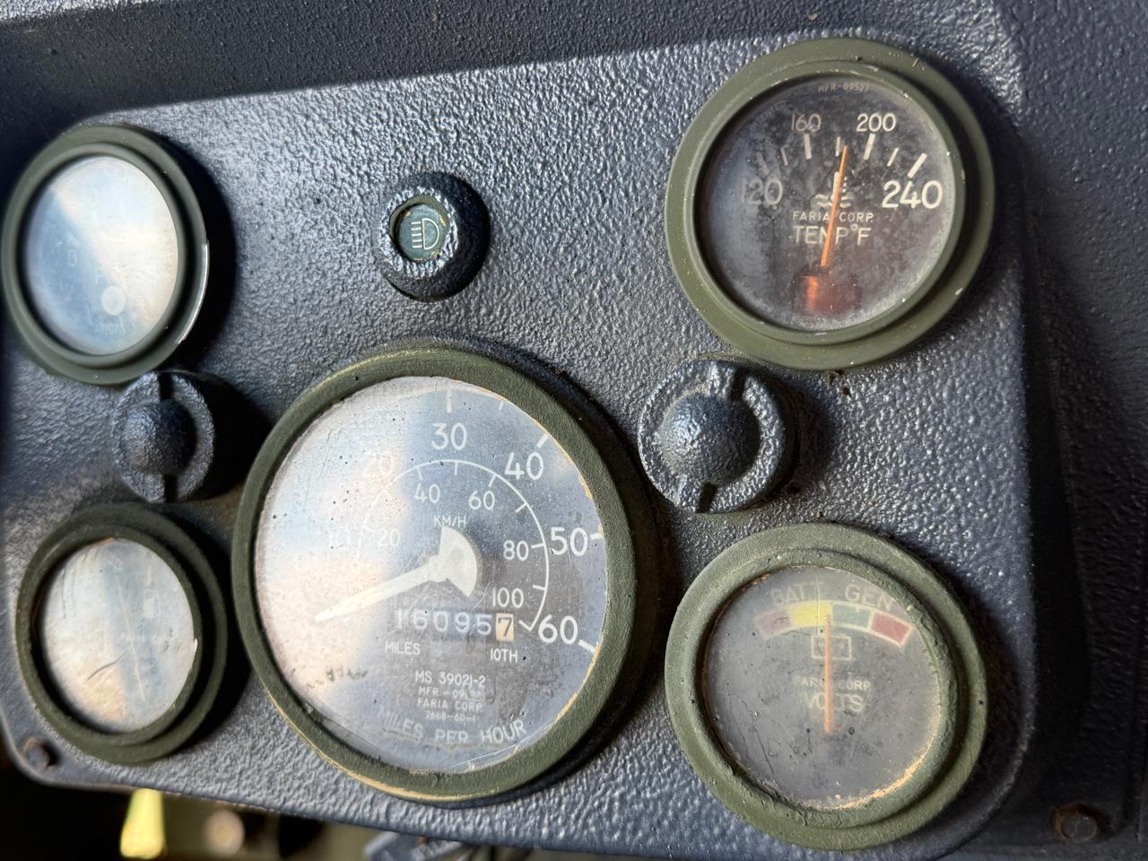 AM General M998  2024