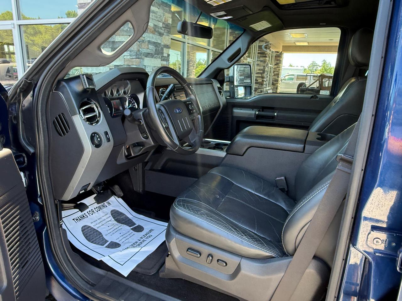 Ford F-250 SD Lariat Crew Cab 4WD 2011