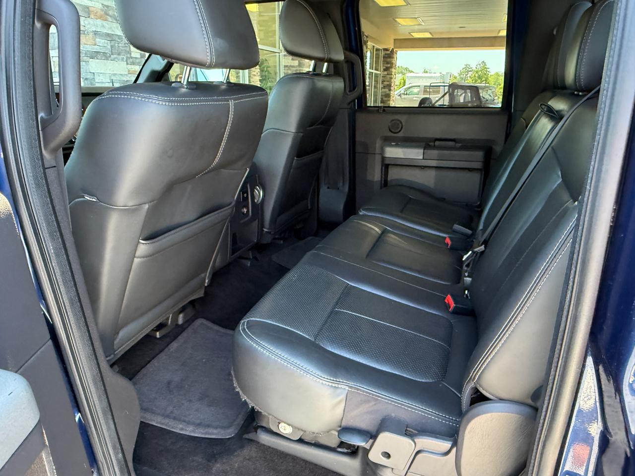 Ford F-250 SD Lariat Crew Cab 4WD 2011