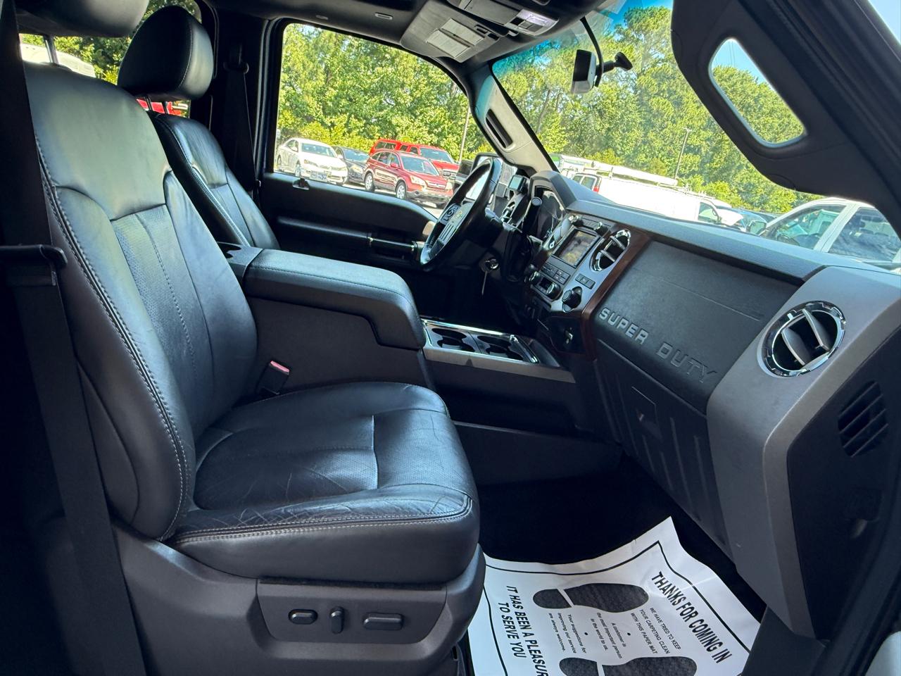 Ford F-250 SD Lariat Crew Cab 4WD 2011