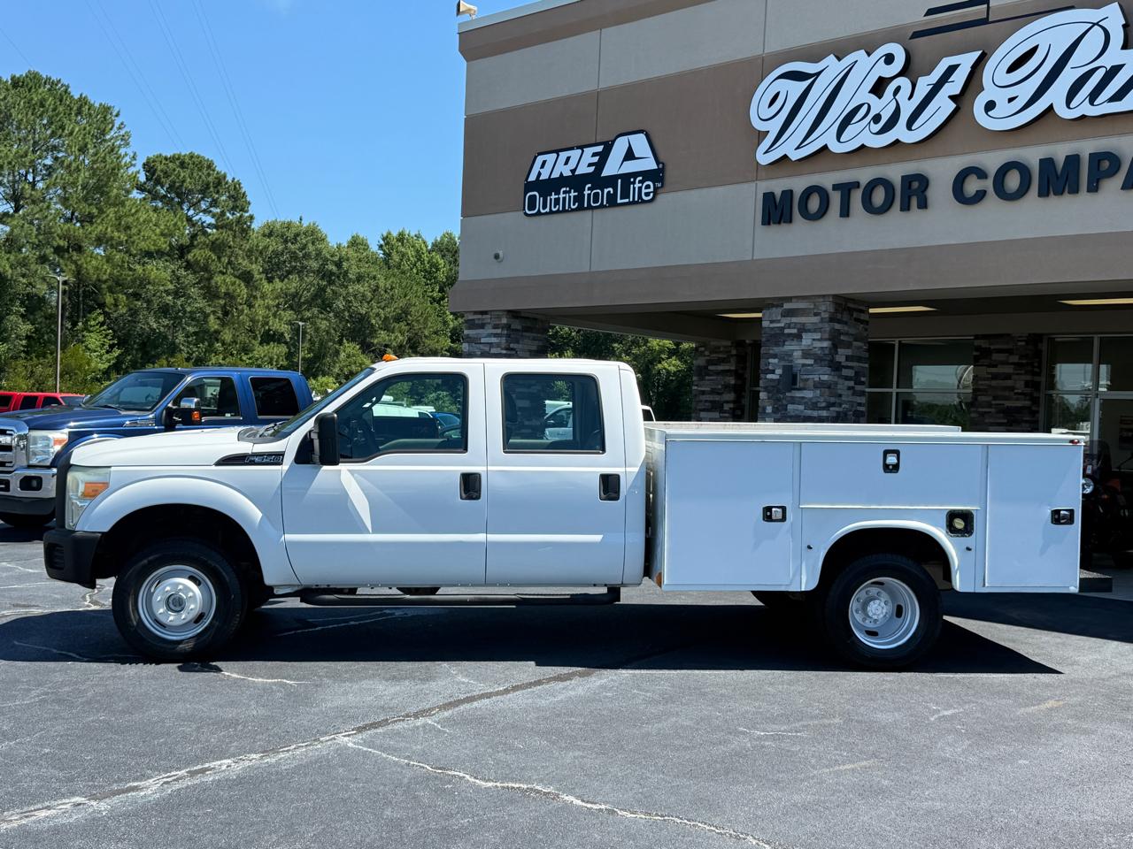 Ford F-350 SD XLT Crew Cab Long Bed DRW 4WD 2015