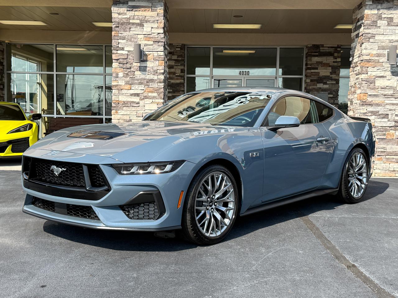 Ford Mustang GT Premium Coupe 2024