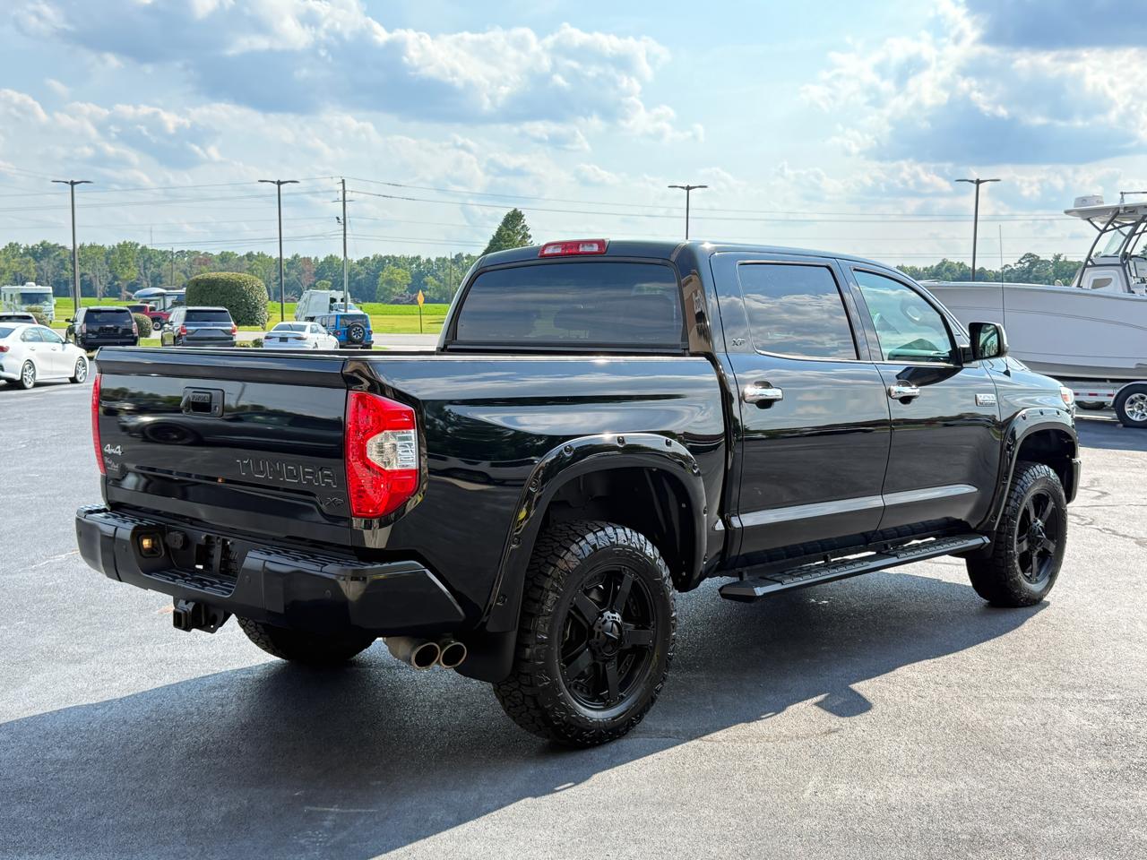 Toyota Tundra Platinum CrewMax 5.7L 4WD 2019