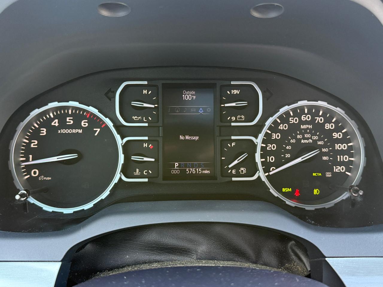Toyota Tundra Platinum CrewMax 5.7L 4WD 2019