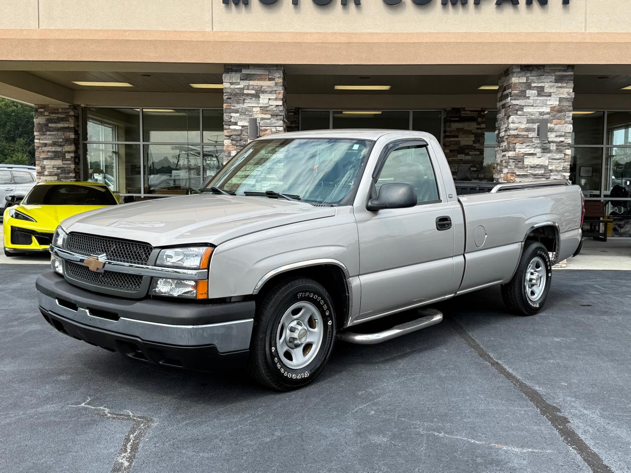 Chevrolet Silverado 1500 LS 2WD 2004