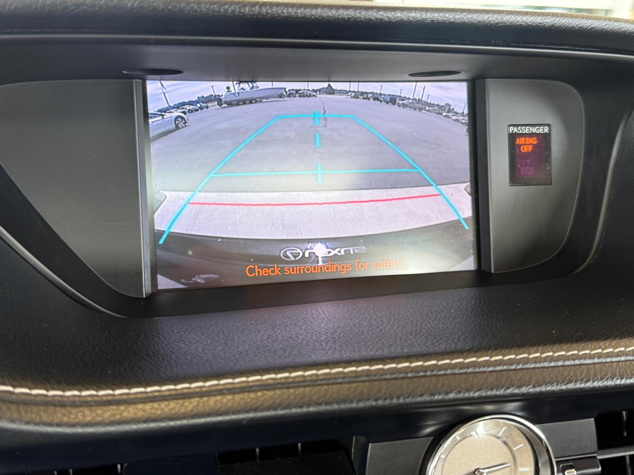 Lexus ES 350 Sedan 2014