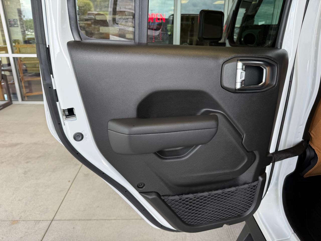 Jeep Wrangler Sport 2025