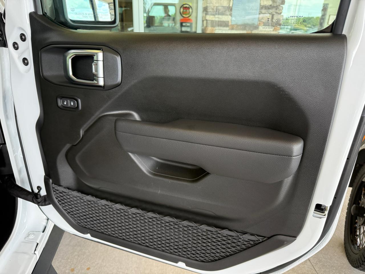 Jeep Wrangler Sport 2025