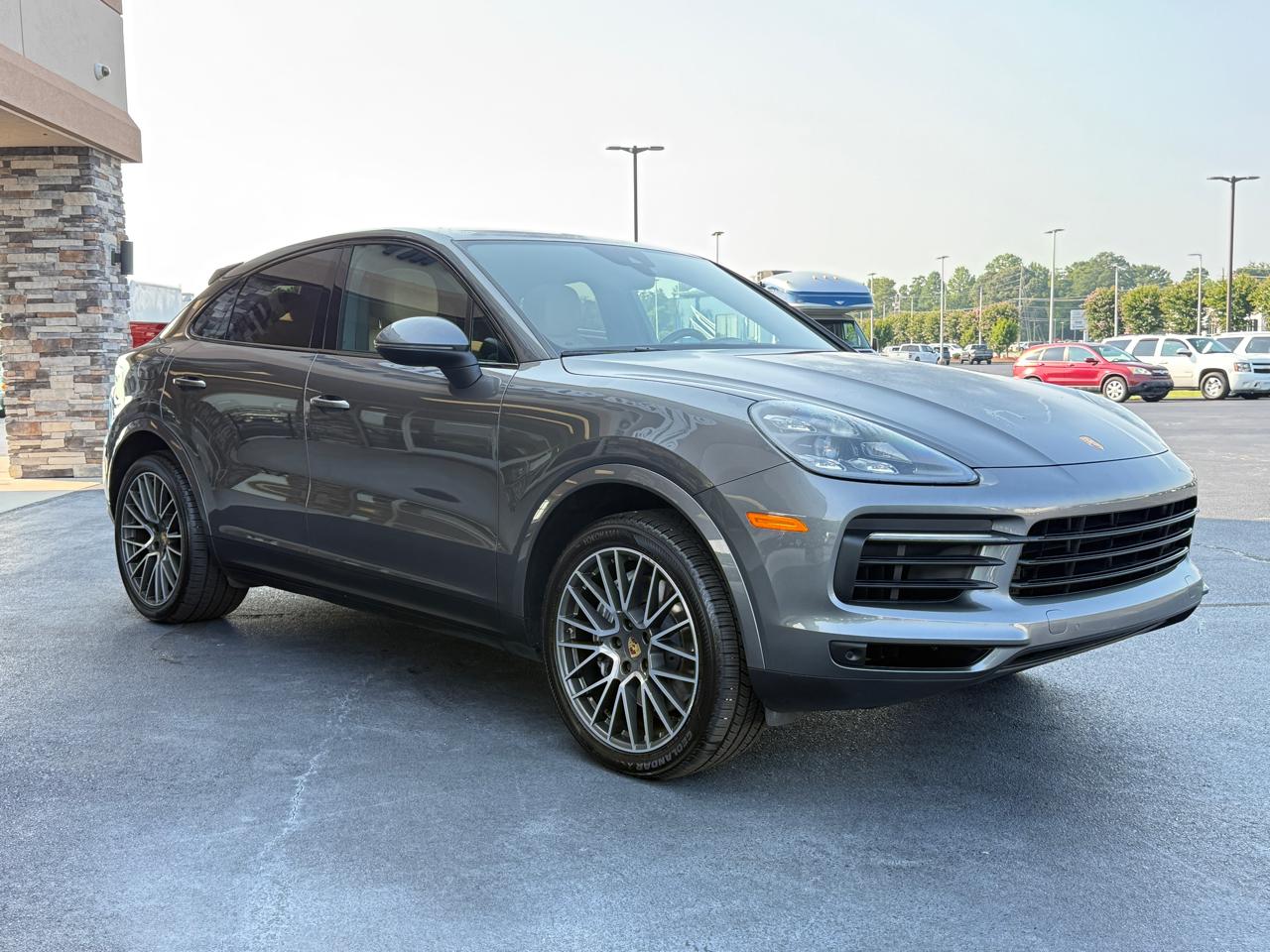Porsche Cayenne Base 2021