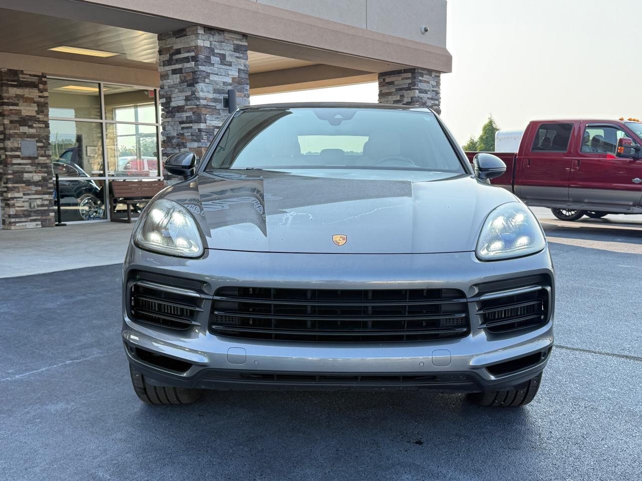 Porsche Cayenne Base 2021