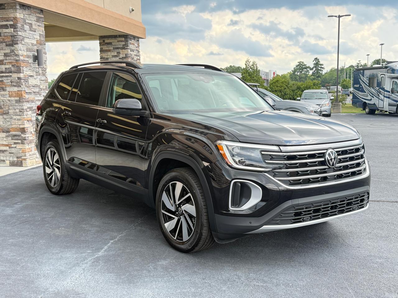 Volkswagen Atlas SE w/Technology 2024