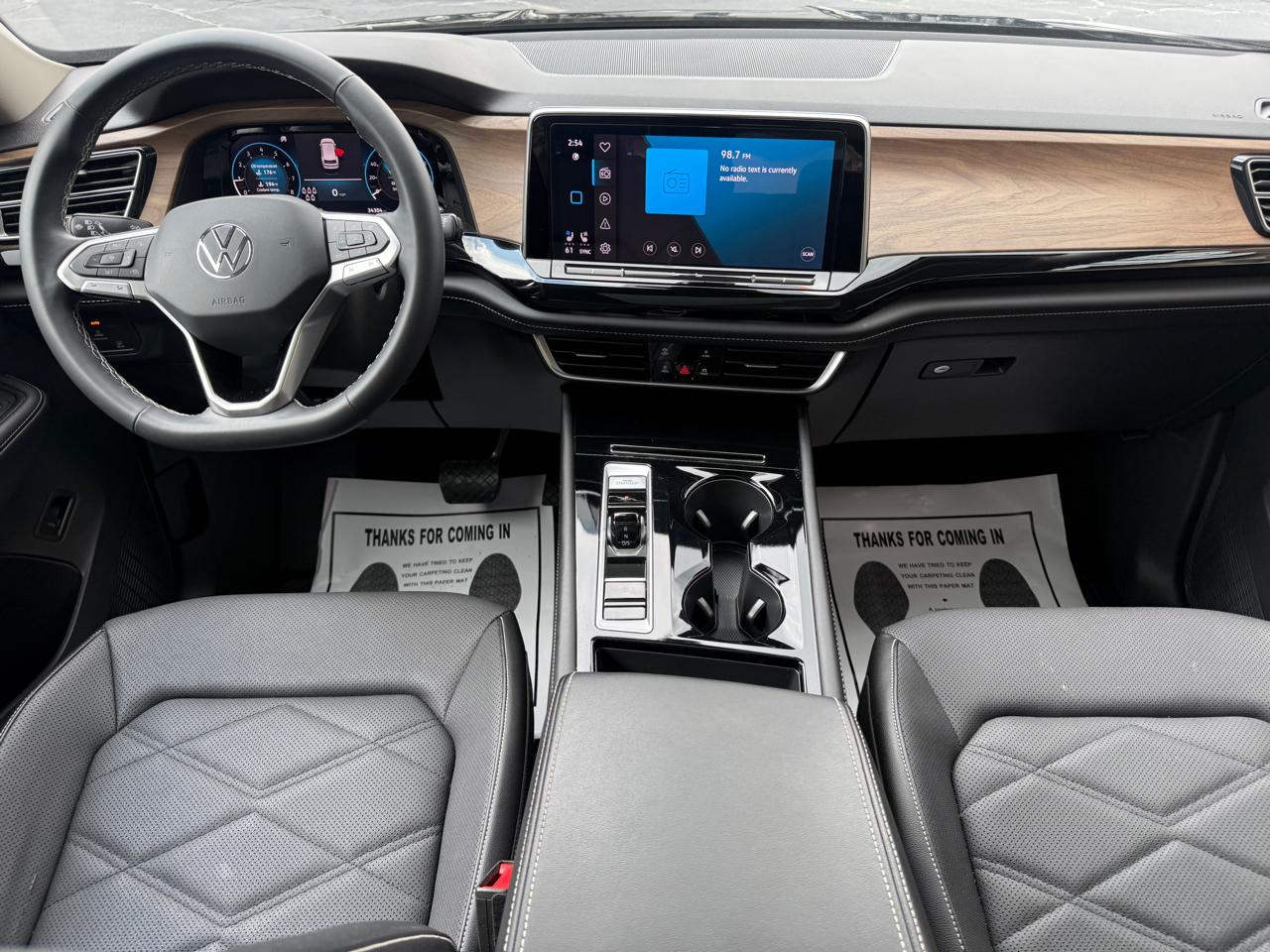Volkswagen Atlas SE w/Technology 2024